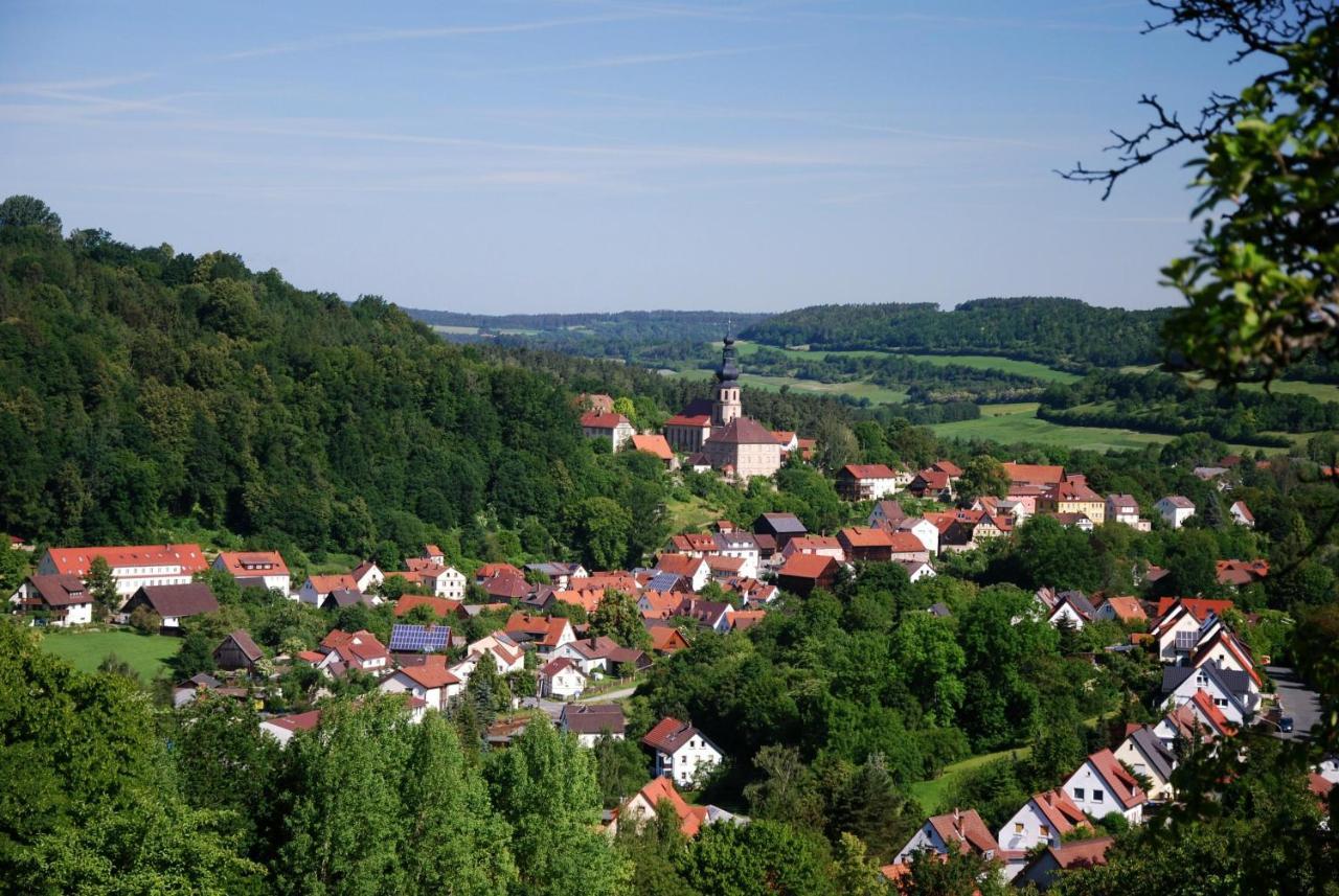 Pension & Metzgerei Friedrich Trebgast Esterno foto
